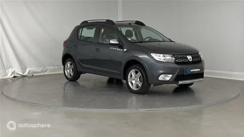 Car image 3