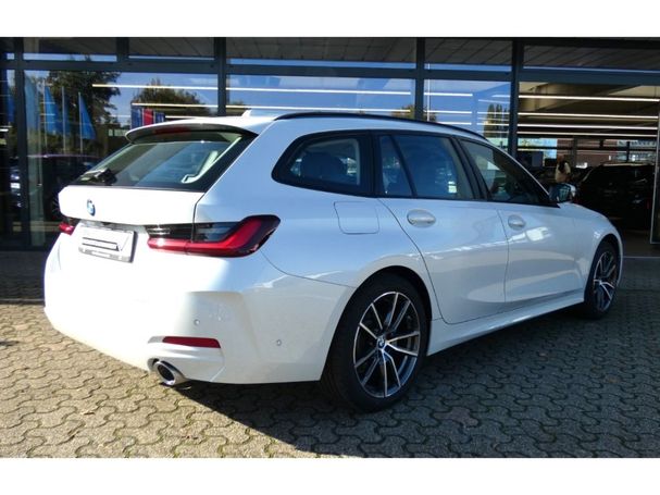 BMW 320d Touring 140 kW image number 13