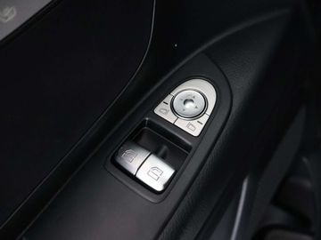 Car image 38