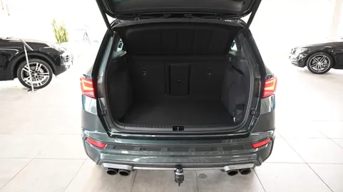 Car image 32