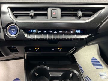 Car image 24