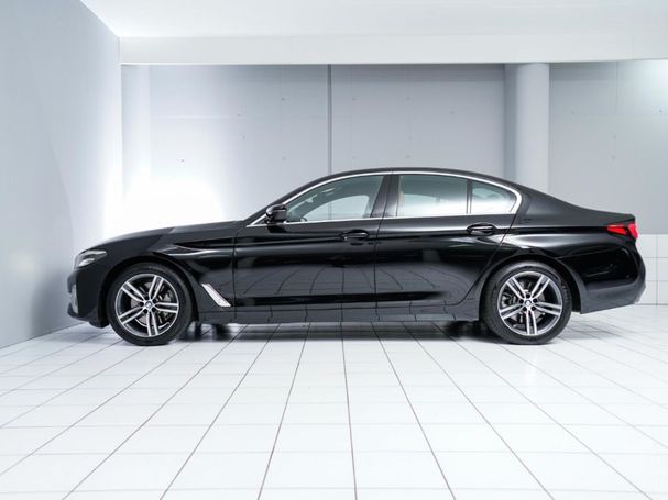 BMW 530i Luxury Line 185 kW image number 3