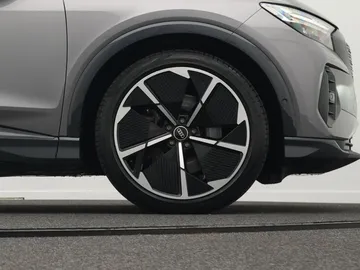 Car image 50