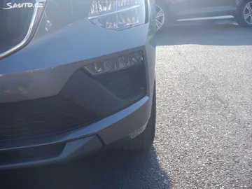 Car image 47