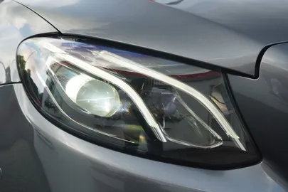 Car image 38