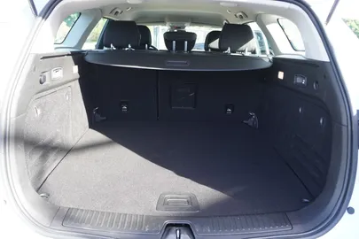 Car image 38