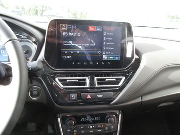 Car image 21