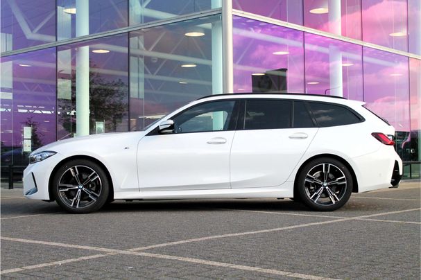 BMW 320i Touring 135 kW image number 3