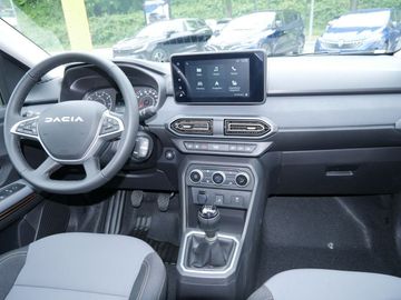 Car image 16