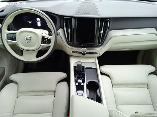 Volvo XC60 B4 AWD Plus 145 kW image number 12