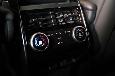 Car image 37