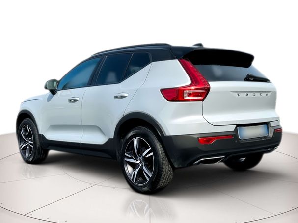 Volvo XC40 T3 120 kW image number 25