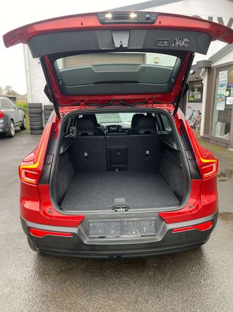 Volvo XC40 T2 95 kW image number 5