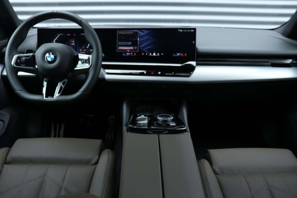 BMW 520i 140 kW image number 11