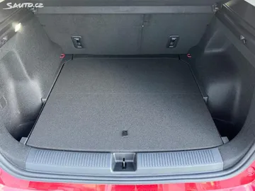 Car image 40