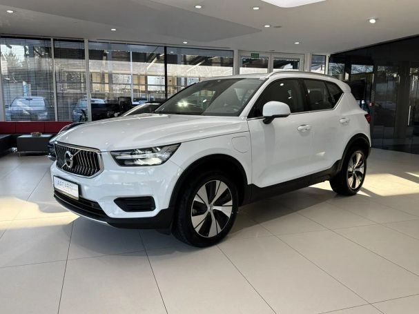 Volvo XC40 155 kW image number 1