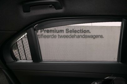 Car image 36