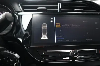 Car image 27
