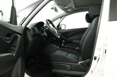 Car image 20