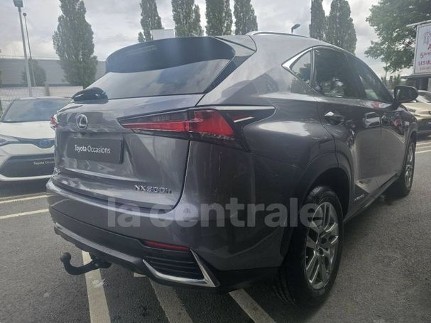 Lexus NX 300 h 145 kW image number 4