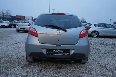 Car image 5