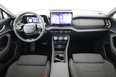 Car image 30