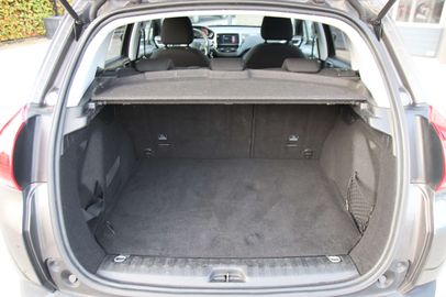 Car image 37