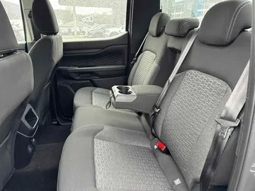 Car image 33