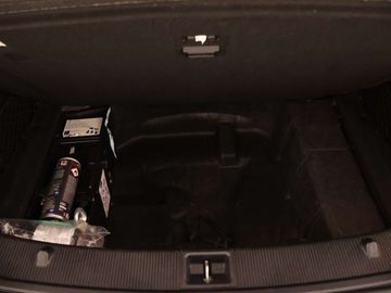 Car image 37