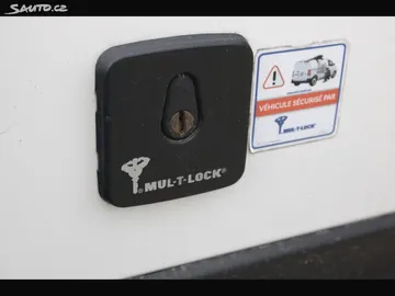 Car image 33