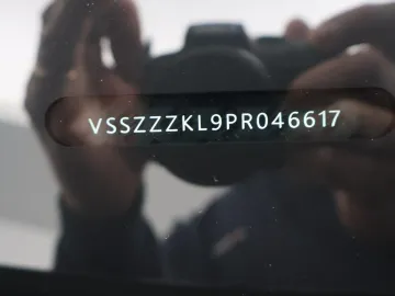 Car image 27
