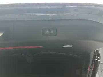 Car image 35