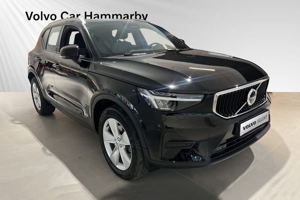 Volvo XC40 B4 Core 147 kW image number 2