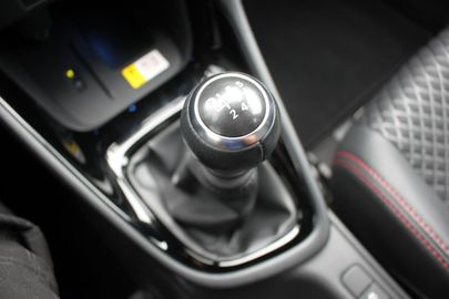 Car image 25