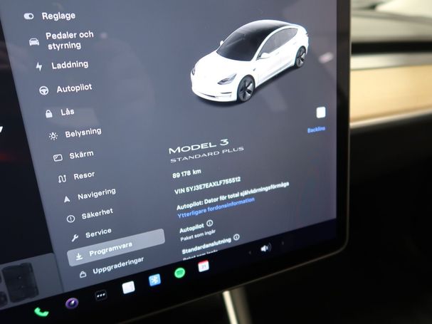 Tesla Model 3 Standard Range Plus 190 kW image number 24