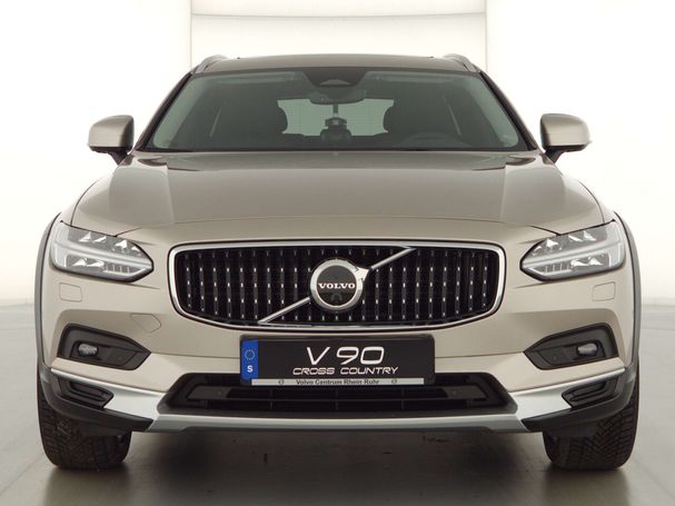 Volvo V90 Cross Country AWD B5 173 kW image number 3