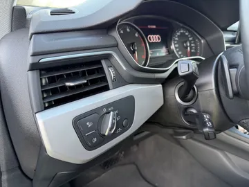 Car image 28