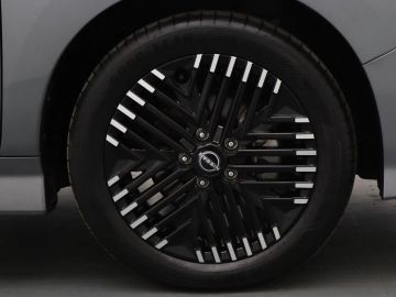 Car image 38