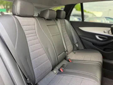 Car image 33