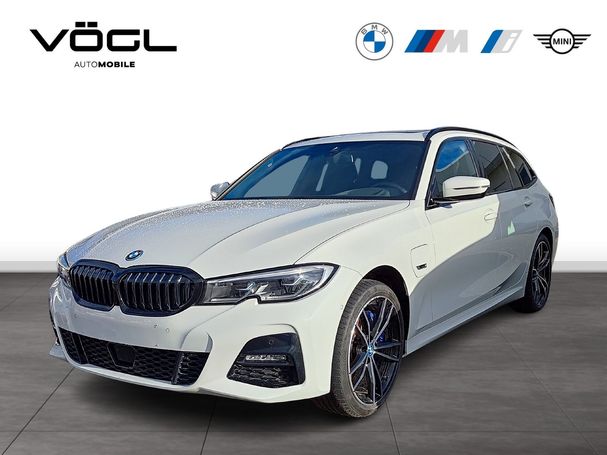 BMW 330e Touring xDrive 215 kW image number 1