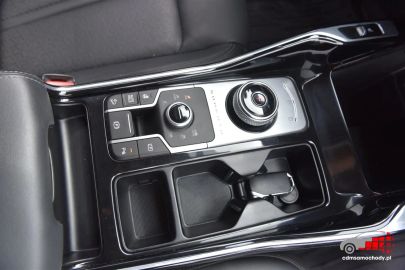 Car image 33