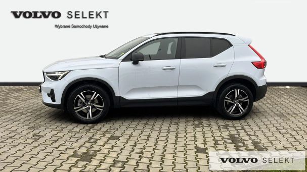 Volvo XC40 145 kW image number 2