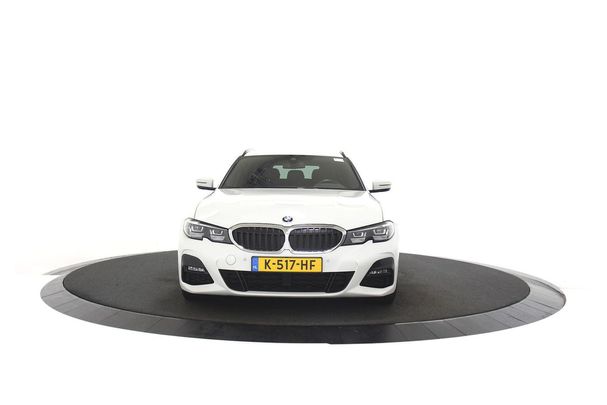 BMW 318i Touring M Sport 115 kW image number 7