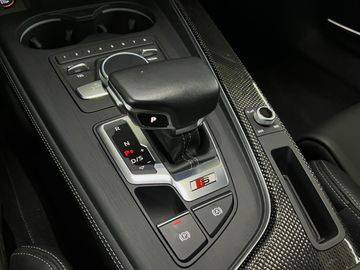 Car image 37