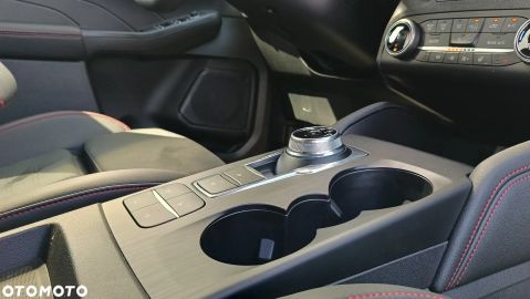 Car image 32