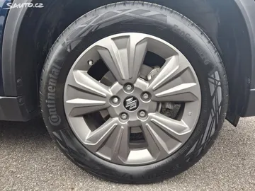 Car image 35