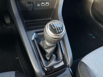 Car image 30