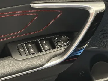 Car image 50