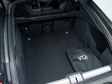 Car image 46