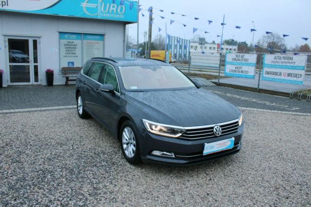 Volkswagen Passat 110 kW image number 1